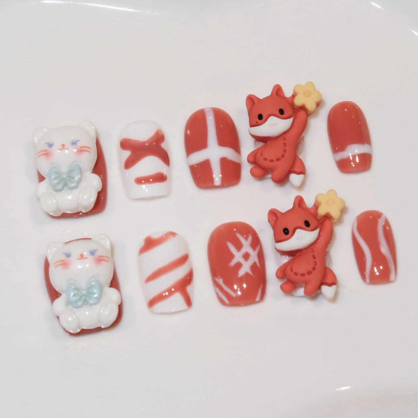 Twinkling Fox Charm