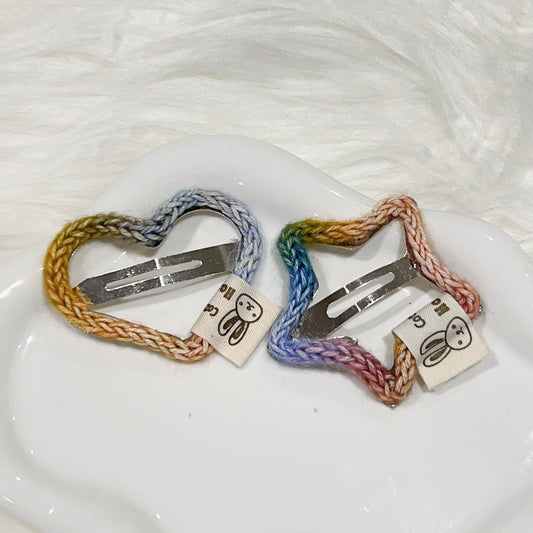 Knit hair clips